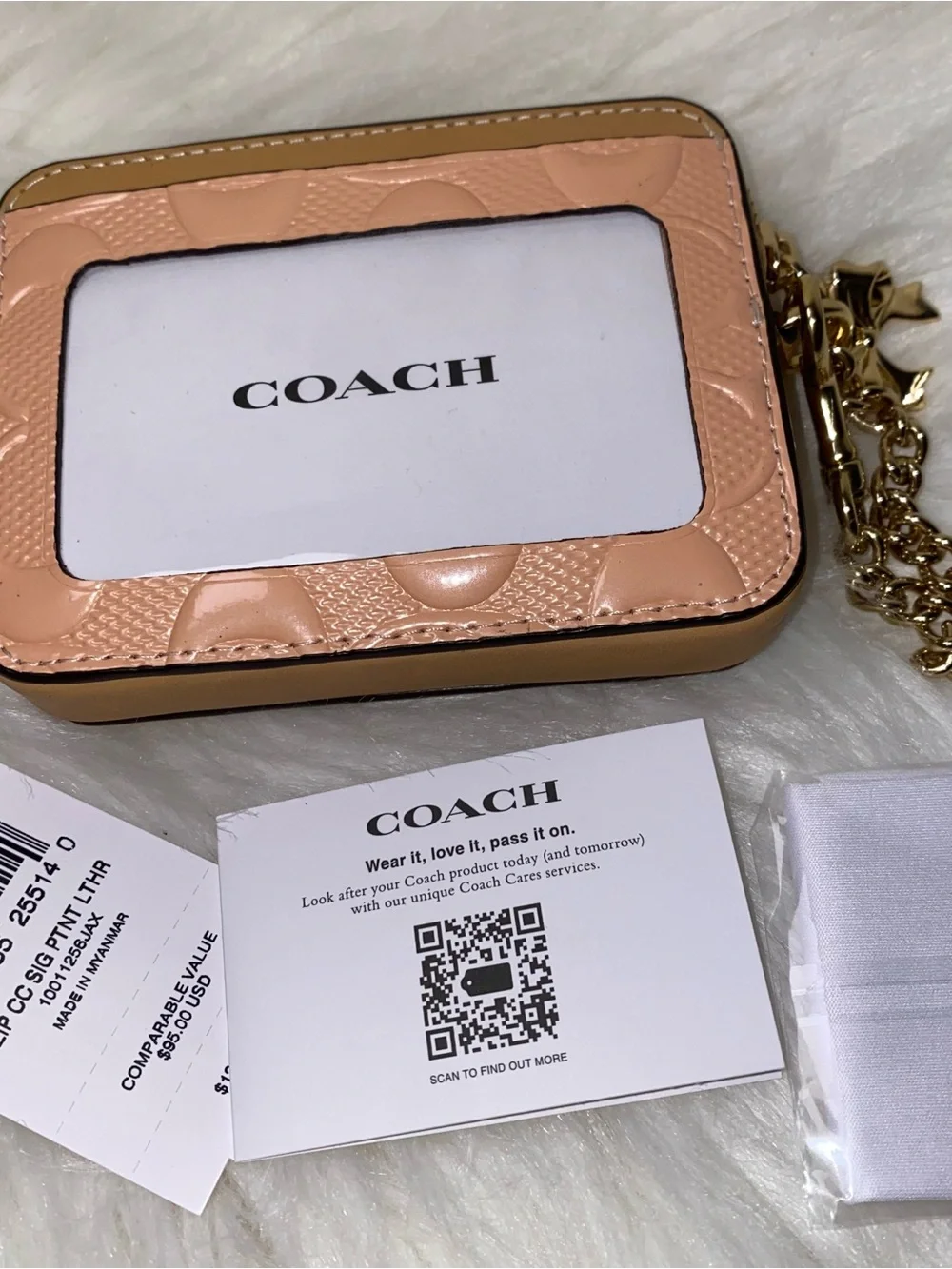Zip Card Case In Signature Leather With Charm New Faded Blush